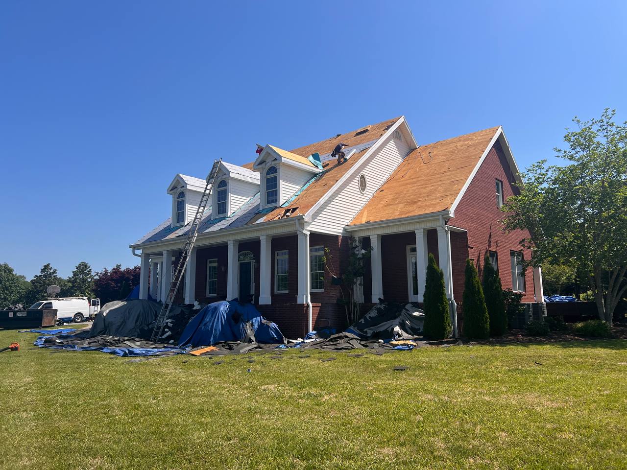 Completed roof in Delano TN with new GAF shingles
